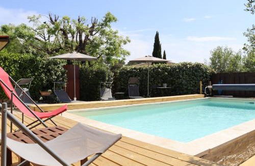 Draguignan Cabin | Discover La Souquette: Oceanfront Bliss with Pool Access