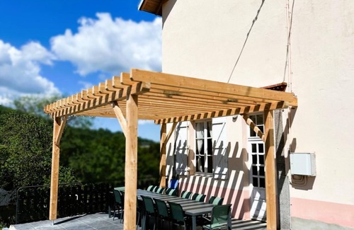 Plainfaing House | Accessible Cottage Retreat for Groups by the Lake
