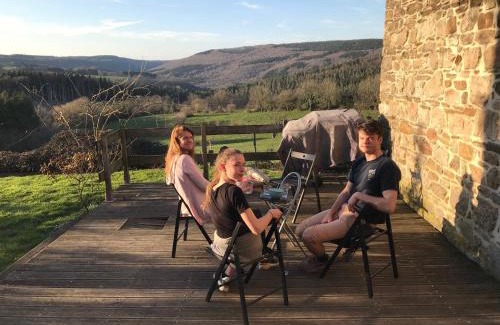 Stoumont House | Discover La Source de Chession: Top-Rated Family Retreat