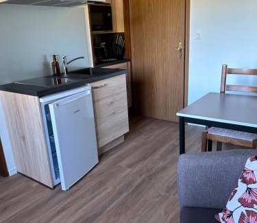 Saint-Jean-de-Chevelu Hotel | Enjoy LA SOURCE Jacquet: Family-Friendly Hotel & Dining