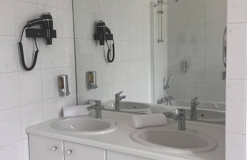 Contrexeville Hotel | Discover La Souveraine: Spa Retreat with Top-Rated Service