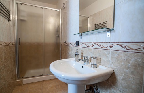 Marini Bed & Breakfast | Family-Friendly La Stella del Sud with Top Amenities