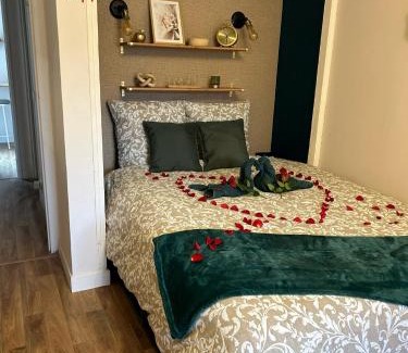 Cabourg Apartment | La Suite Émeraude - Cosy, chic et bord de mer