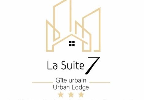 Charleville-Mezieres Apartment | Guest Rated 9.3 - Family-Friendly La Suite 7 Gîte Urbain