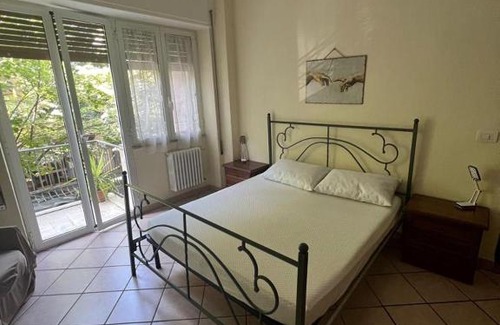 Cassino Apartment | Central La Suite Apartment - Guest Rated 9.1/10