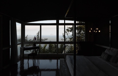 Joatinga Hotel | Relax at La Suite by Dussol: Pool, Spa & Top Reviews