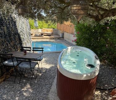Septemes-les-Vallons Other | la suite conteneur