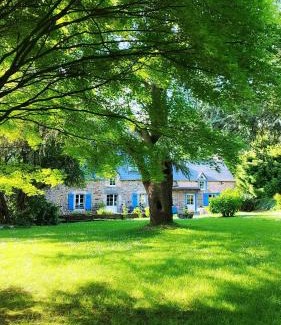 Brehan House | Exceptional Family Retreat at La suite d'Anna - 10/10 Rating