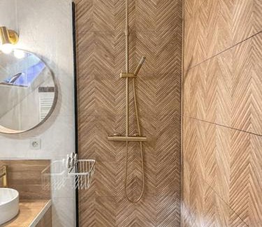 Vignec Apartment | Relax at La suite d'Aure with Pool and Family Amenities