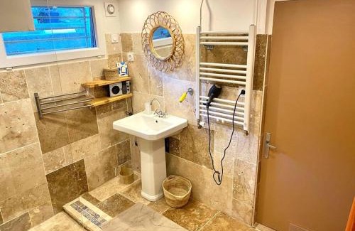La Chamberte Apartment | Experience Comfort at Le Studio de la Maison Jaune - 9.3/10