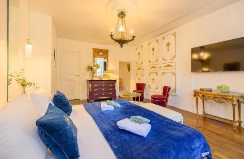 Sedan Bed & Breakfast | Explore LA SUITE de NOTRE DAME by the CHATEAU FORT