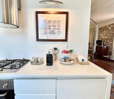 Lazise Old Town Apartment | Discover La Suite del Centro - A 4-Star Guest Favorite
