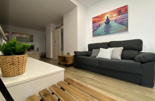 Santa Marina Apartment | Perfect Family Retreat at LA SUITE DES COULEURS, Córdoba