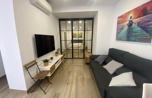 Santa Marina Apartment | Perfect Family Retreat at LA SUITE DES COULEURS, Córdoba