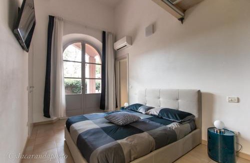 Pietrasanta Apartment | Explore La Suite di Bonnes Vacances: 4-Star Comfort for Families