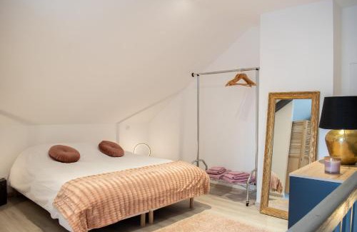 Chablis Apartment | Discover La Suite: Pet & Child Friendly Retreat