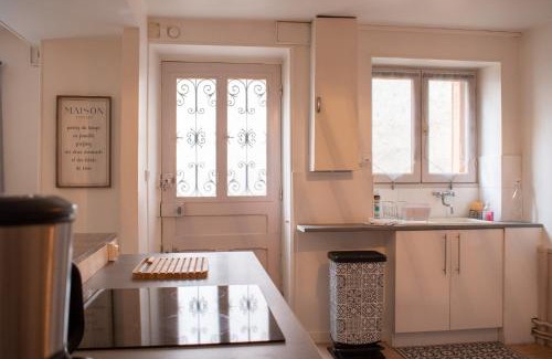 Chablis Apartment | Discover La Suite: Pet & Child Friendly Retreat