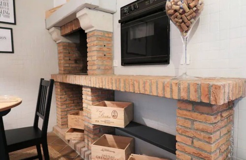 Saint-Valery-en-Caux Apartment | Unwind in La Suite with Jacuzzi and Spa Amenities