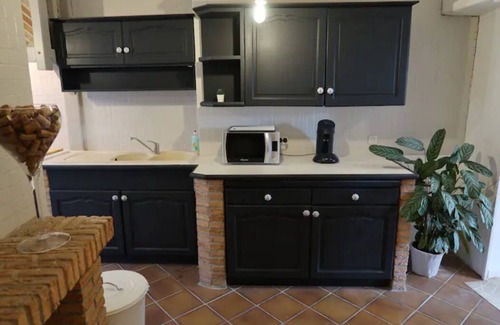 Saint-Valery-en-Caux Apartment | Unwind in La Suite with Jacuzzi and Spa Amenities