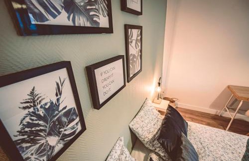 Mont d'Arene Apartment | La Suite - Tranquil Getaway Steps from the Train Station