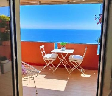Bergeggi Apartment | Discover La Sundevilla: Family-Friendly with Pool Access