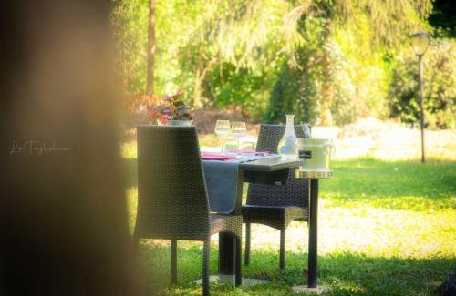 Monteveglio Hotel | Welcoming La Tagliolina: Pet-Friendly with Breakfast Options