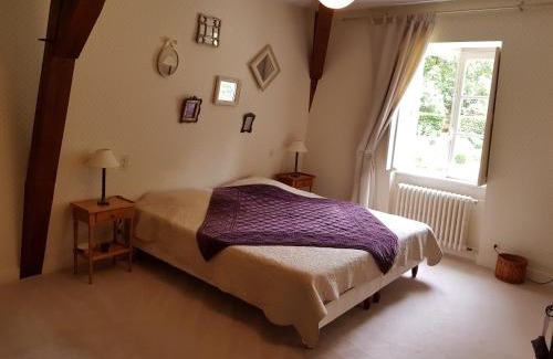 Huisseau-sur-Cosson Bed & Breakfast | Oceanfront Relaxation at La Taille de Biou - Rated 9.5/10