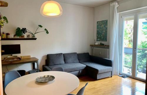 Brescia Antica Apartment | La Tana: Romantic Retreat with Family-Friendly Amenities