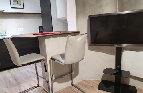 Sallaumines Apartment | Family-Friendly Retreat at La Tanière Lens with 8.6/10 Rating