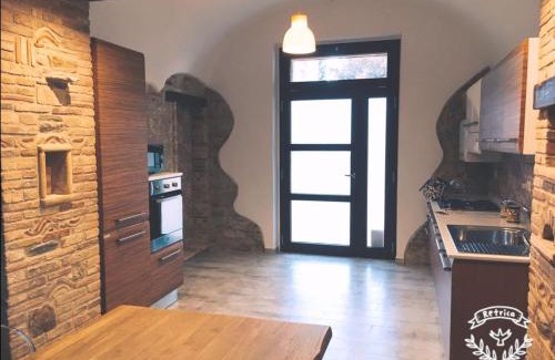 Sant'Eusanio del Sangro Apartment | Family-Friendly Stay at La Taverna del Marchigiano