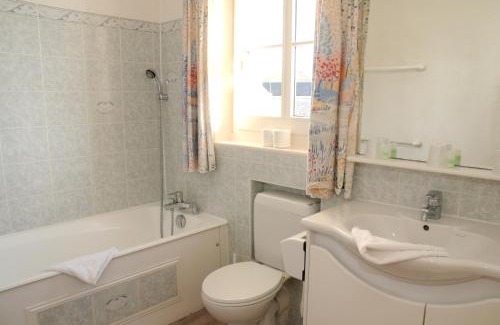 Etretat Hotel | Pet-Friendly Retreat at La Taverne des Deux Augustins