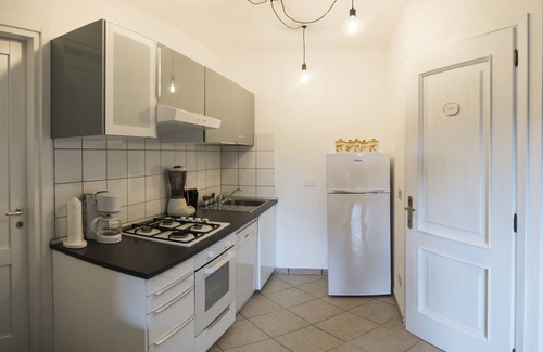 Civezza Apartment | Oceanfront La Tavernetta: Perfect for Family Getaways