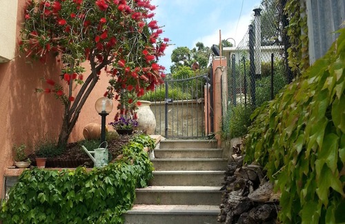 Civezza Apartment | Oceanfront La Tavernetta: Perfect for Family Getaways