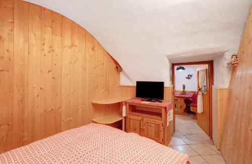 Fondo Apartment | Experience La Tavernetta: Guest Rated 9.8/10 Stay