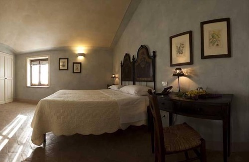 Assisi Other | Experience La Tavola dei Cavalieri: 9.2/10 Guest Rated Retreat
