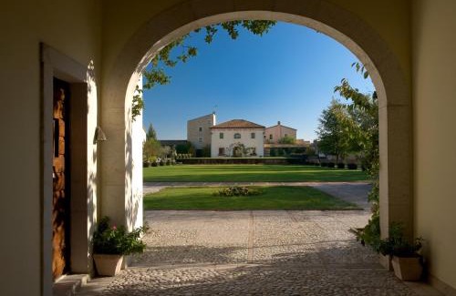 Avigliano Umbrio Resort | Explore La Tenuta Dei Ciclamini: 4-Star Oceanfront Retreat