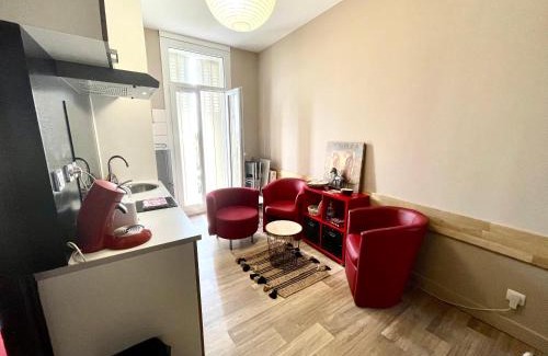 Limoges Apartment | Oceanfront Stay at La Terrasse du Colombier - Rated 8.8/10