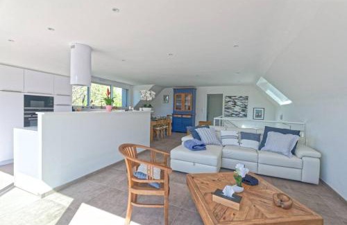 Loguivy House | Beautiful La Terrasse du Porjou: 4-Star Oceanfront Retreat