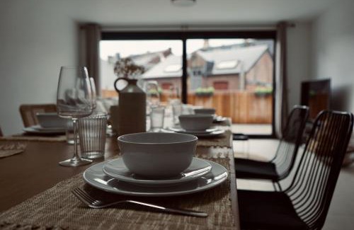 Waha Apartment | Pet-Friendly Retreat at La Terrasse - Résidence Le Cercle