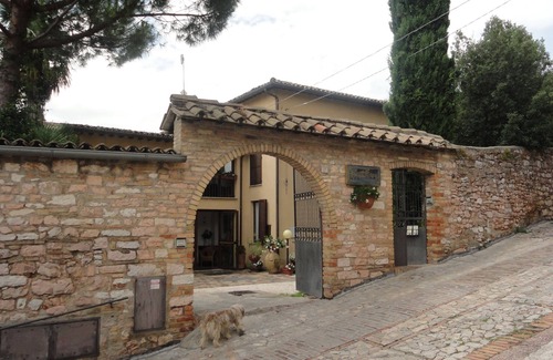 Spello Apartment | Pet-Friendly Retreat at La Terrazza di Spello Awaits You