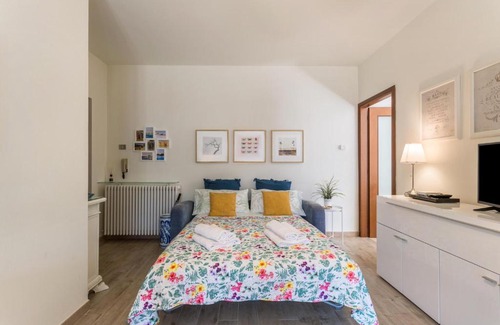 Brunate Apartment | Discover La Terrazza: Rated 9/10, Family-Friendly Stays