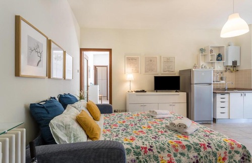 Brunate Apartment | Discover La Terrazza: Rated 9/10, Family-Friendly Stays