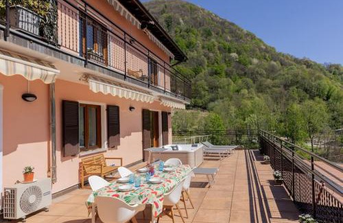 Castiglione d'Intelvi Apartment | Inviting Oceanfront Retreat at La Terrazza sui Monti