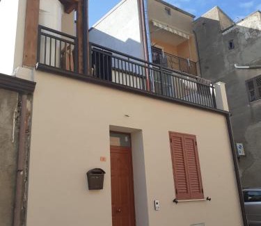 Ioppolo Giancaxio House | Experience LA TERRAZZA: Guest Rated 9.7 & Family-Friendly