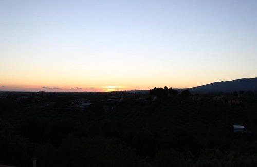 Giulianello Apartment | Top-Rated La Terrazza sul Corso: Family-Friendly Escape