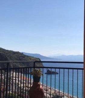 Taureana Apartment | Seaside Escape: La Terrazza sul Mare - 4-Star Gem