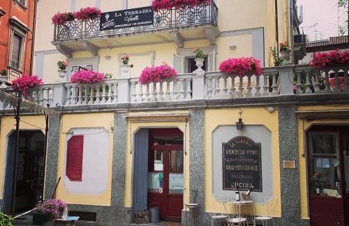 Vercelli House | Charming La Terrazza Vercelli: Pet-Friendly Retreat