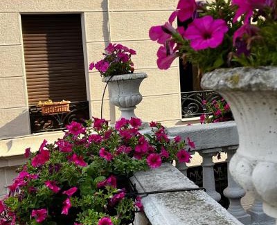 Vercelli House | Charming La Terrazza Vercelli: Pet-Friendly Retreat