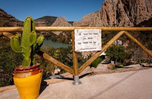 El Chorro Apartment | Child-Friendly Retreat at La Tienda de Miguel - Rated 9.2/10