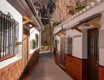 El Chorro Apartment | Child-Friendly Retreat at La Tienda de Miguel - Rated 9.2/10